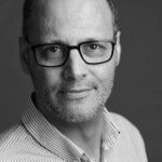 <a href="https://www.cienciavitae.pt/portal/7810-6698-C3E8" target="_blank">João Canavilhas (IP)</a>